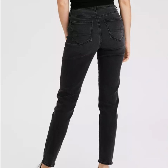 American Eagle Black Mom Jeans - Picture 2 of 4